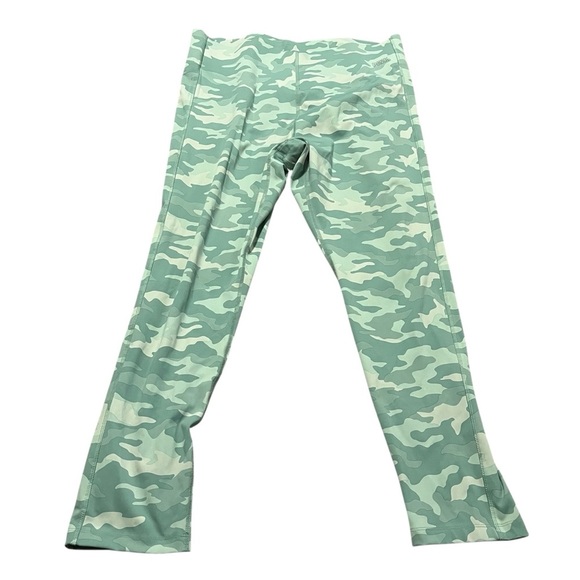 PINK Victoria's Secret sage Green Camouflage Leggings Size XXL Like New Athletic - Picture 1 of 7